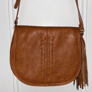 simple leather crossbody purse!